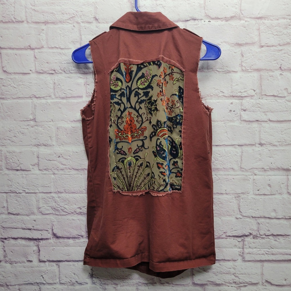Gimmicks by BKE Distressed Denim Vest XS Raw Hem Sheer Floral Panel Boho Grunge